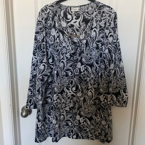 Avenue 22W Ada Keyhole Top